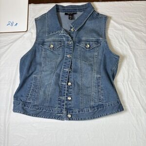 Style & Co. Jeans Womens Denim Jean Vest with crystal buttons size Large